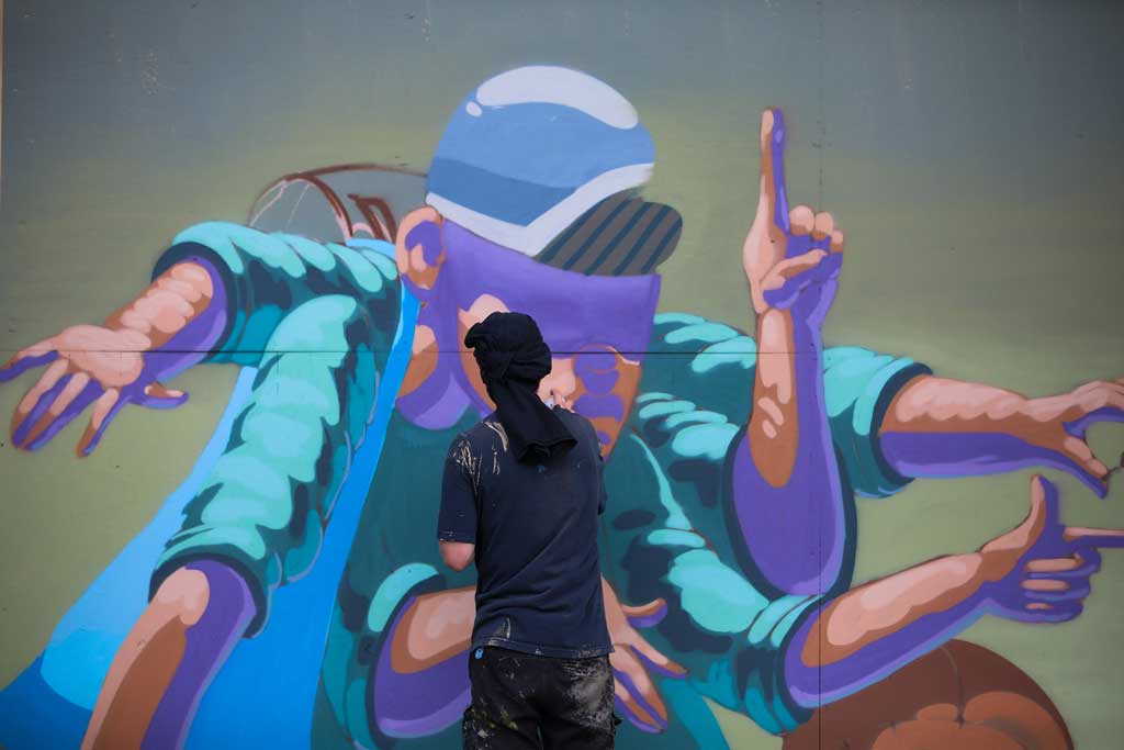 How long does spray paint take to dry GraffitiBible