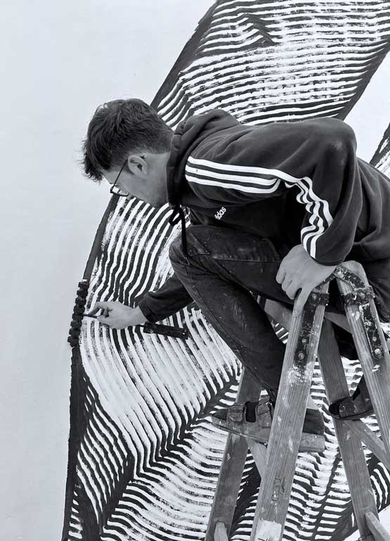 Graffiti writer SKIRL piece