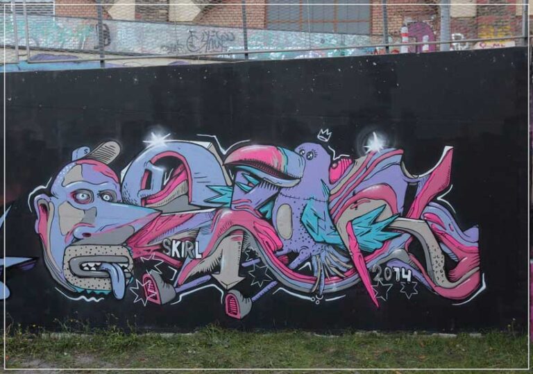Graffiti writer SKIRL piece