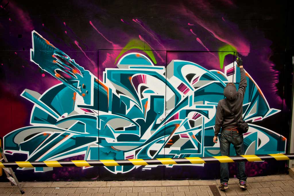 Graffiti Writer SEMOR piece 2011